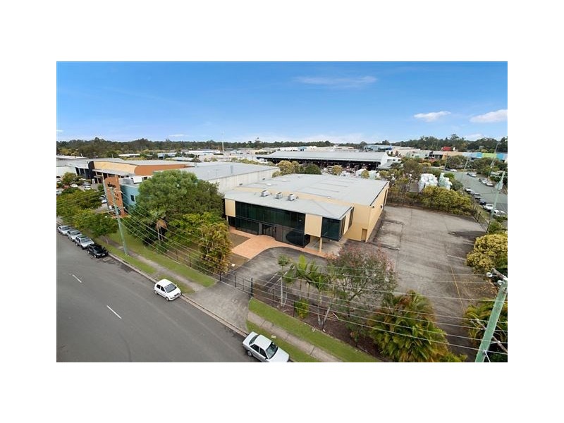 2-12 Nealdon Drive, Meadowbrook QLD 4131