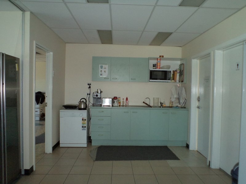 2-12 Nealdon Drive, Meadowbrook QLD 4131