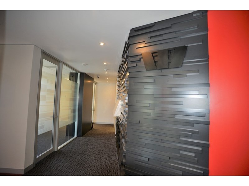 5+6/3950 Pacific Highway, Loganholme QLD 4129