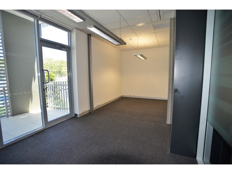 5+6/3950 Pacific Highway, Loganholme QLD 4129