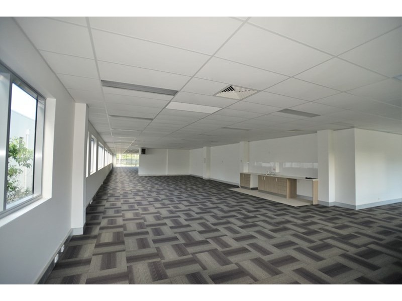 2/3908-3910 Pacific Highway, Loganholme QLD 4129