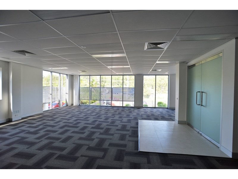 2/3908-3910 Pacific Highway, Loganholme QLD 4129