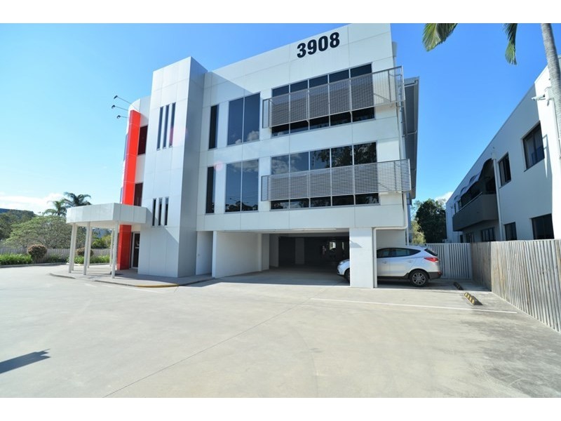 2/3908-3910 Pacific Highway, Loganholme QLD 4129