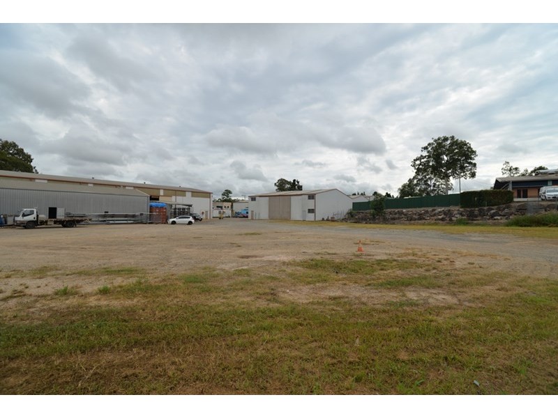 3A/207 Queens Road, Kingston QLD 4114