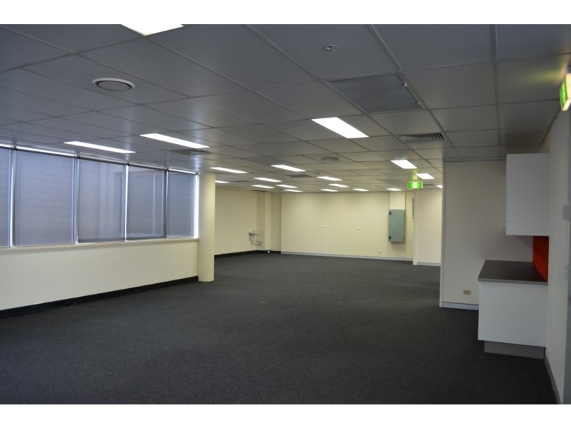 3368 Pacific Highway, Springwood QLD 4127