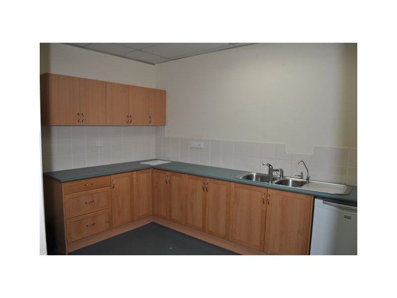 3368 Pacific Highway, Springwood QLD 4127