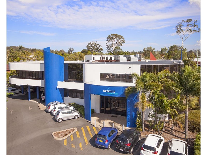 3398 PACIFIC Highway, Springwood QLD 4127