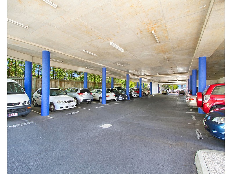 3398 PACIFIC Highway, Springwood QLD 4127