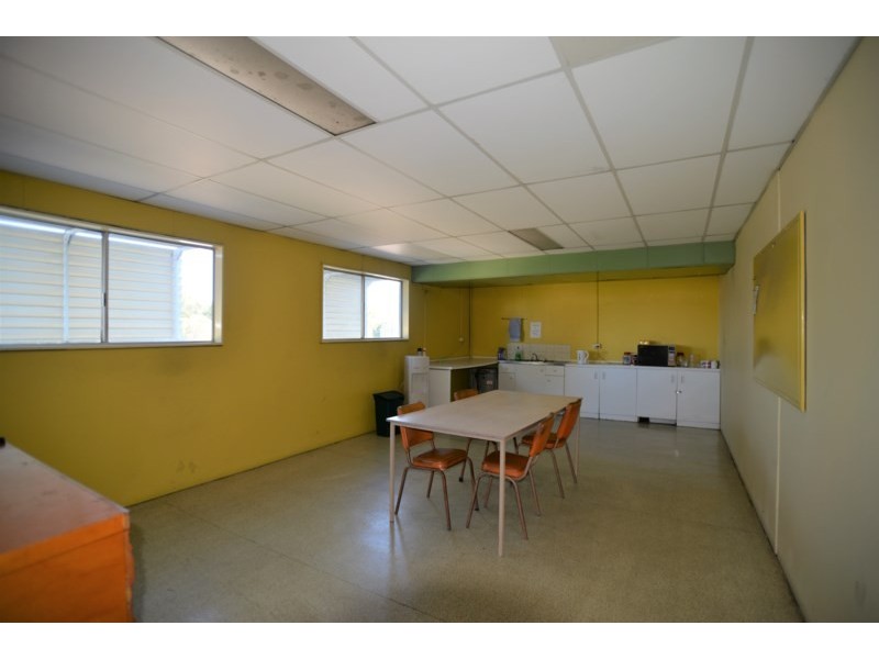 3351 Pacific Highway, Slacks Creek QLD 4127