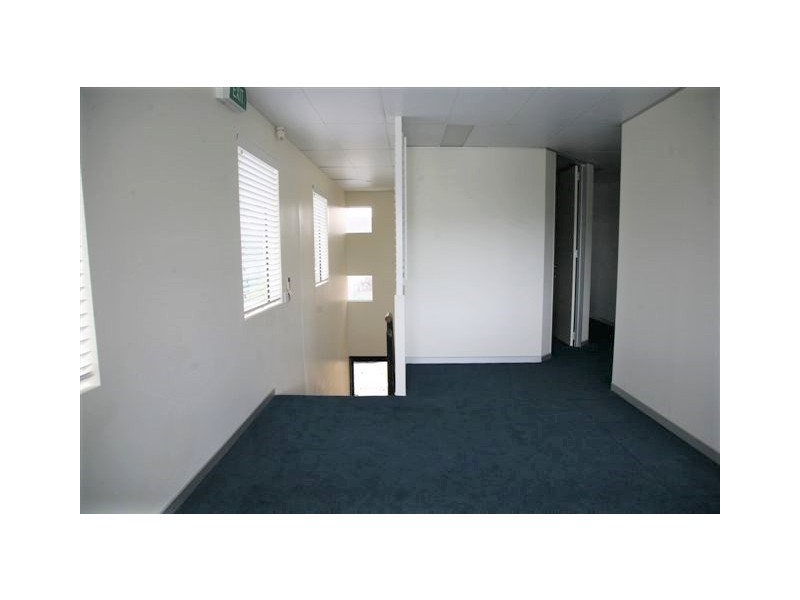 3/3352 Pacific Highway, Springwood QLD 4127