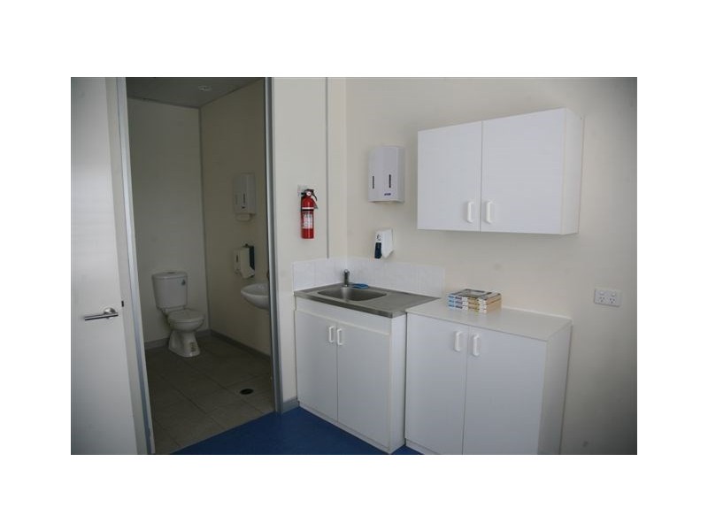 3/3352 Pacific Highway, Springwood QLD 4127