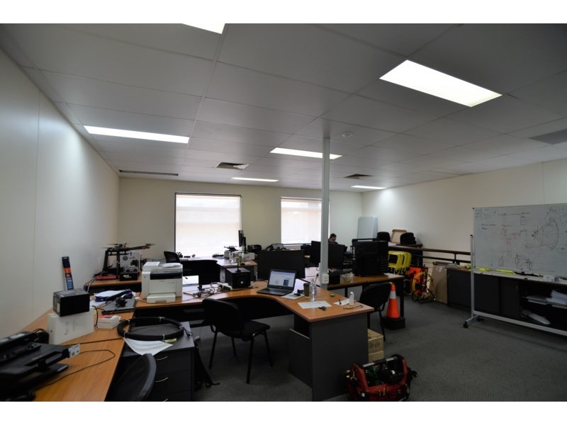 9B/3352 Pacific Highway, Springwood QLD 4127