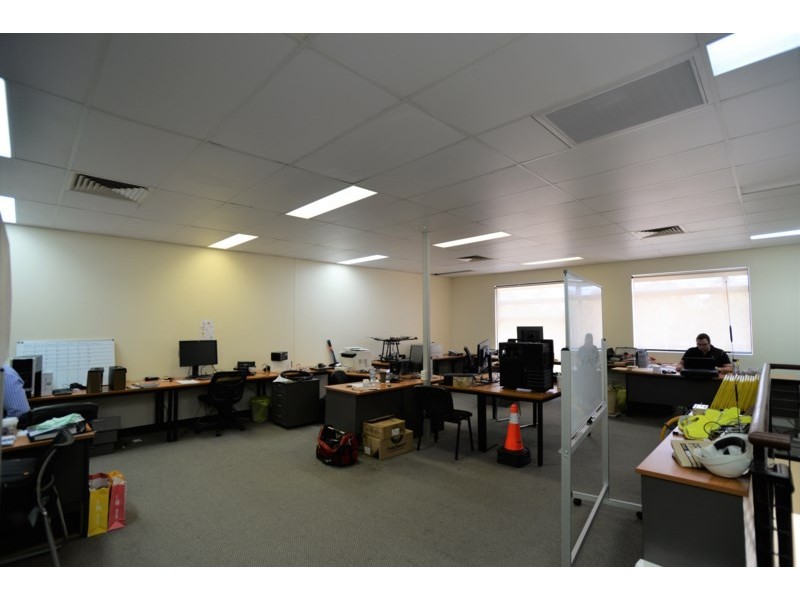 9B/3352 Pacific Highway, Springwood QLD 4127