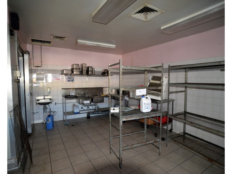 Shop 5/4 Leichhardt Street, Logan Central QLD 4114