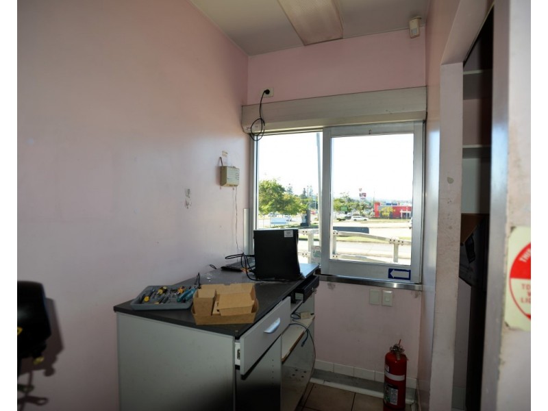 Shop 5/4 Leichhardt Street, Logan Central QLD 4114