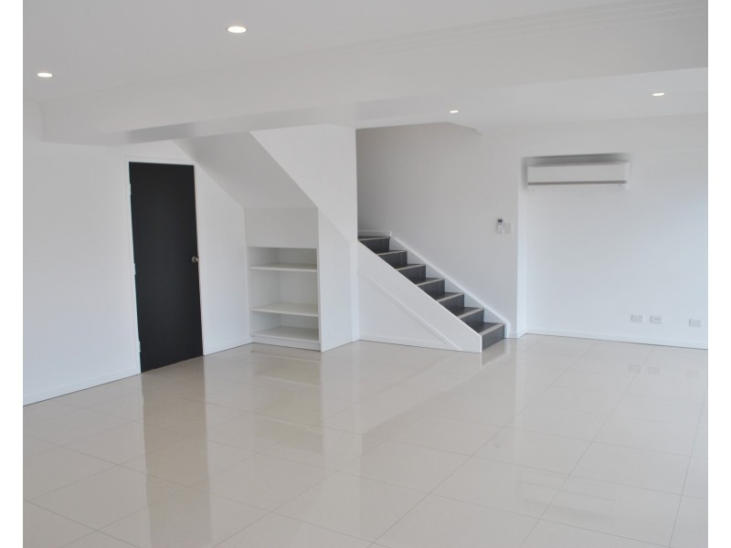 11 Moss Street, Slacks Creek QLD 4127