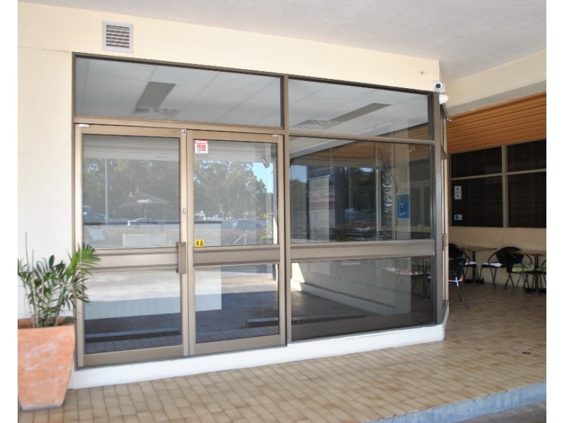 Unit 4A/3360 Pacific Highway, Springwood QLD 4127