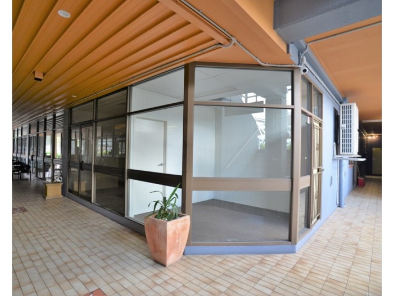 4B/3360 Pacific Highway, Springwood QLD 4127