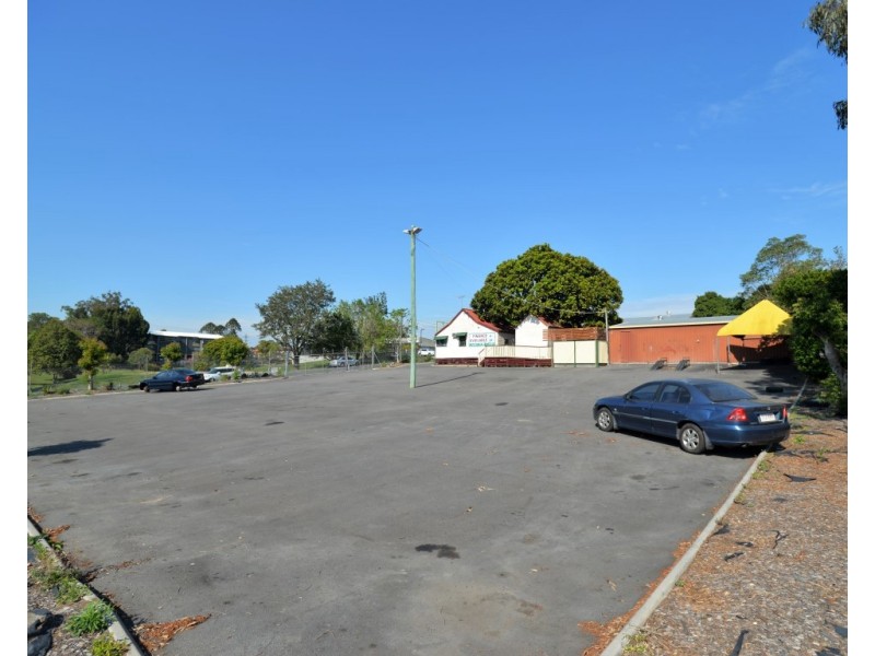 9 River Road, Waterford QLD 4133