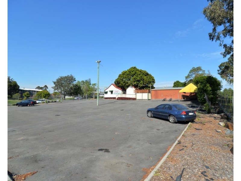 9 River Road, Waterford QLD 4133