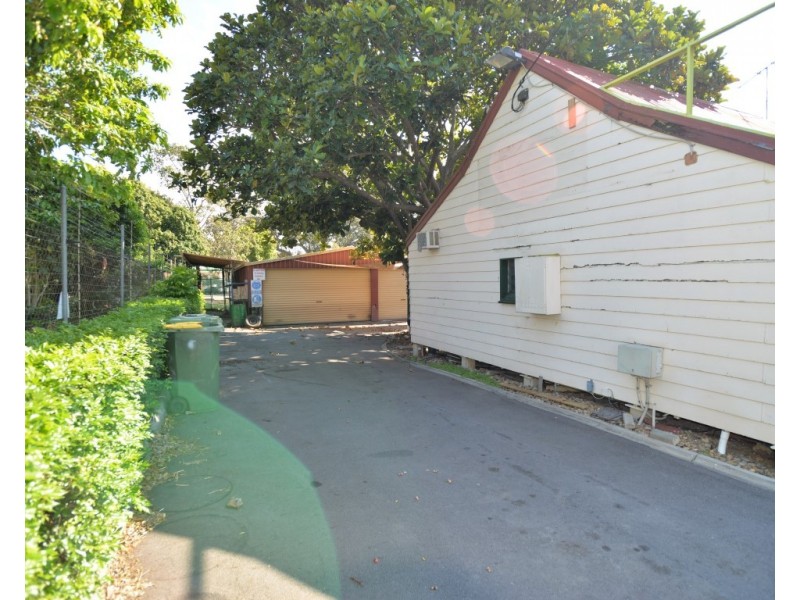 9 River Road, Waterford QLD 4133