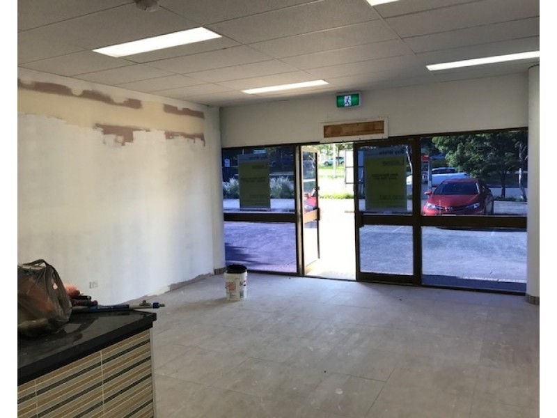 2/84 Wembley Road, Logan Central QLD 4114