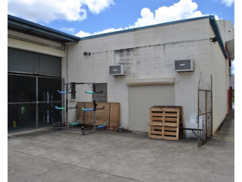 Shop 1and2/3377 Pacific Highway, Slacks Creek QLD 4127