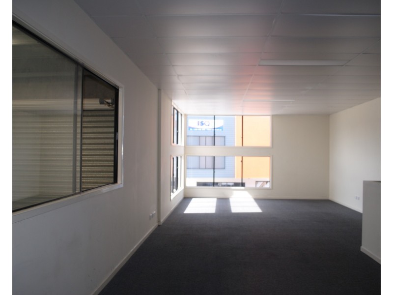 Unit 3/20-22 Ellerslie Road, Meadowbrook QLD 4131