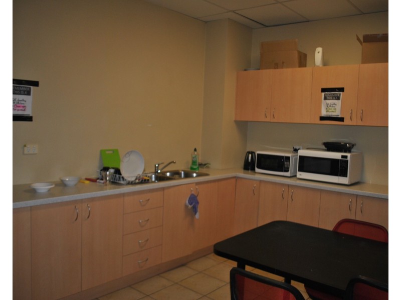 9B/3360 Pacific Highway, Springwood QLD 4127