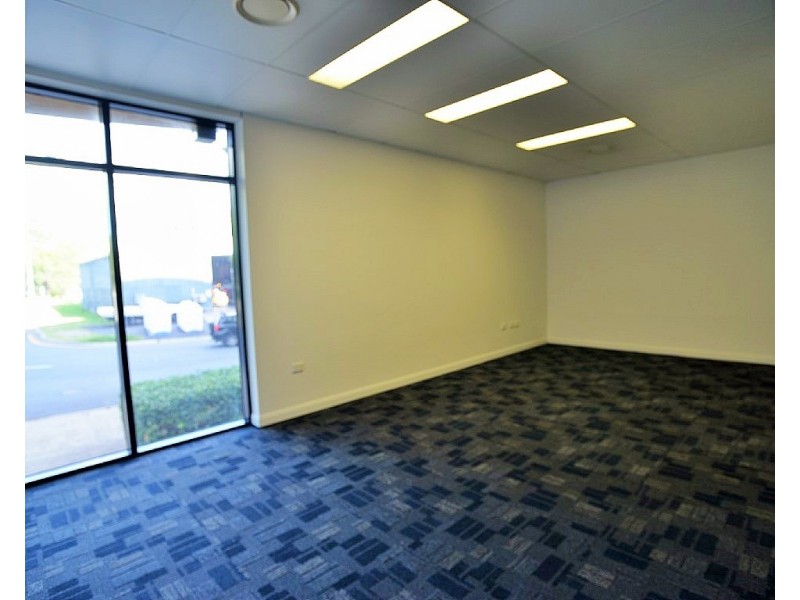 Unit 1/18 Carol Avenue, Springwood QLD 4127