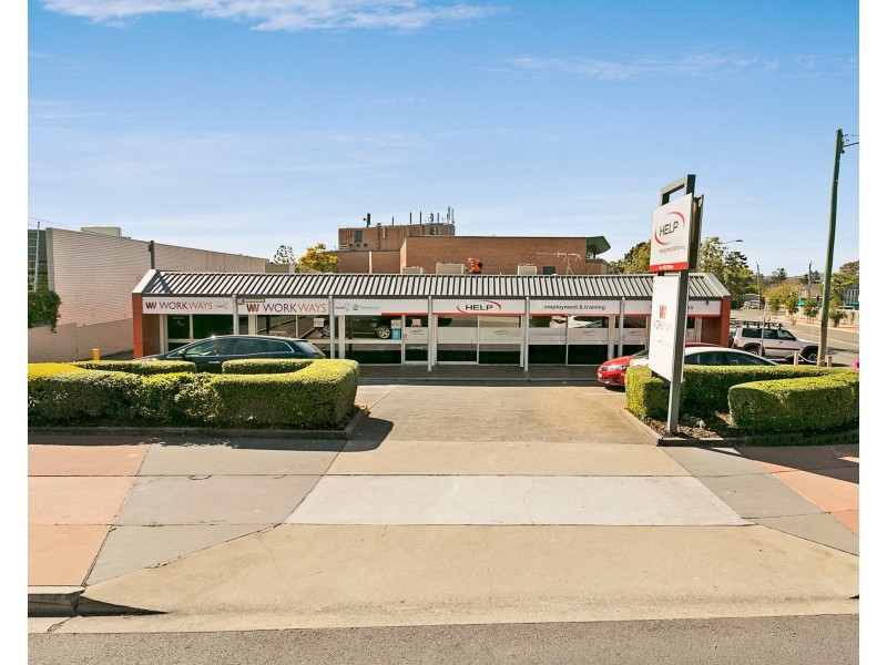 7 Station Road, Logan Central QLD 4114