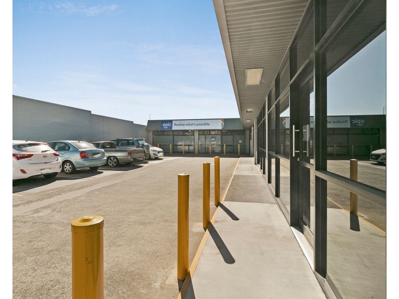 9 Station Road, Logan Central QLD 4114