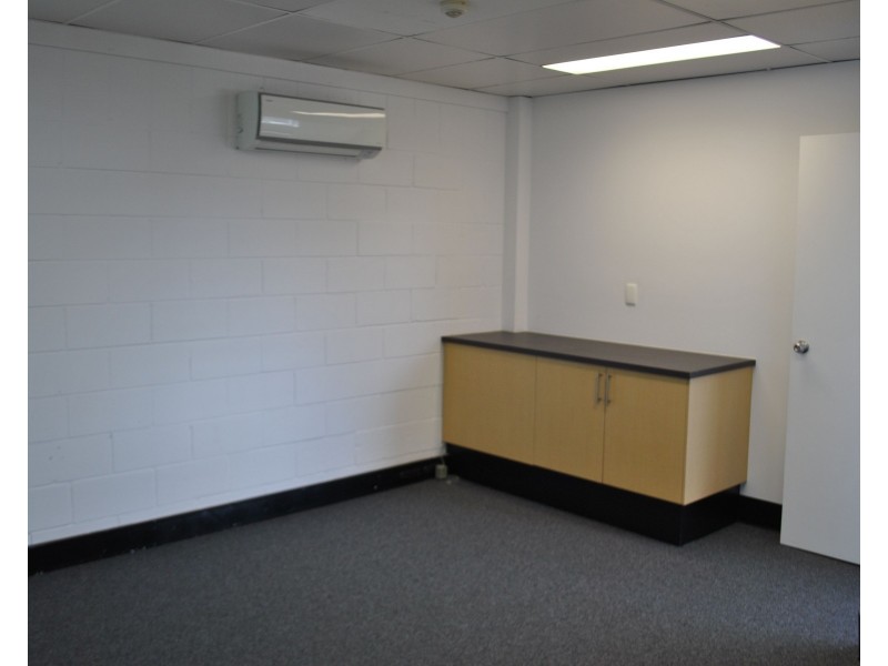 8 Darnick Street, Underwood QLD 4119