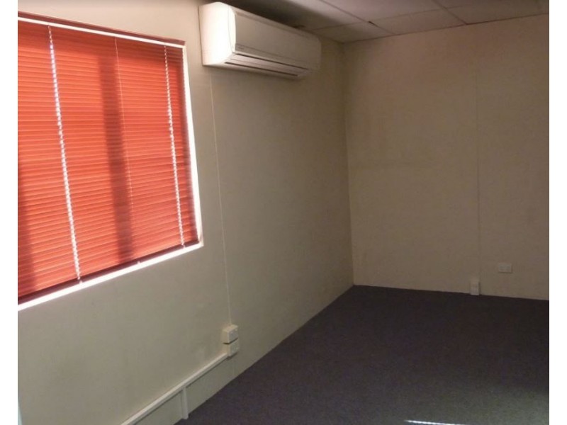 25/8 Dennis Road, Springwood QLD 4127