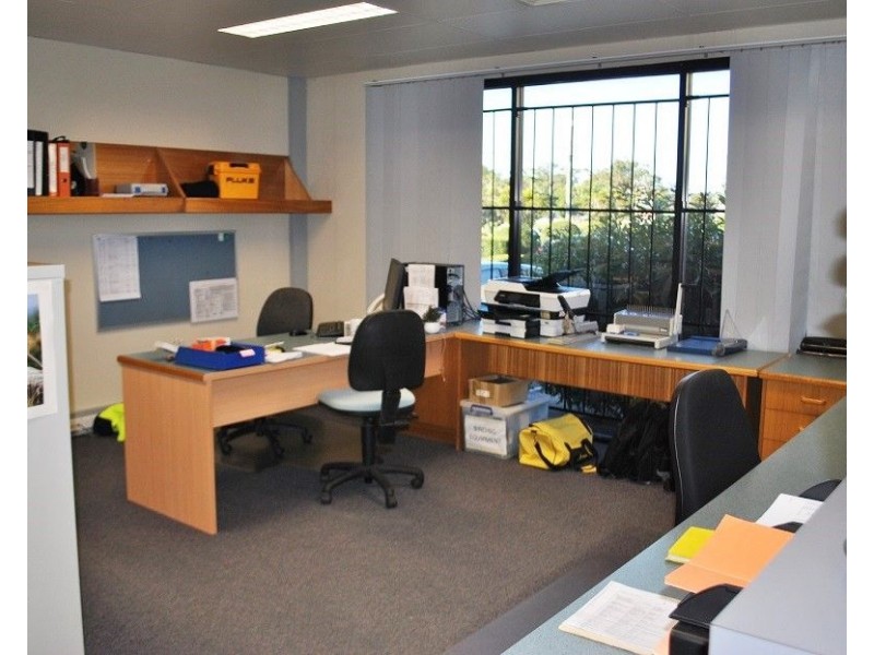 2/126-130 Compton Road, Woodridge QLD 4114