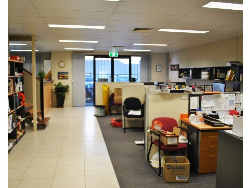 2/126-130 Compton Road, Woodridge QLD 4114