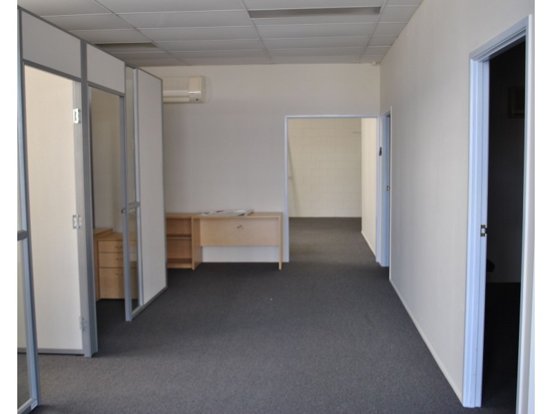 Unit 1/8 Paxton Street, Springwood QLD 4127