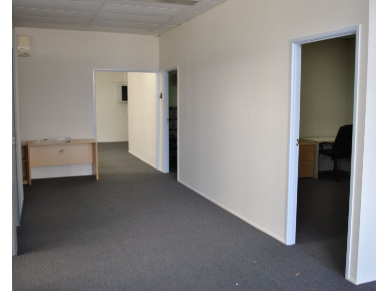 Unit 1/8 Paxton Street, Springwood QLD 4127