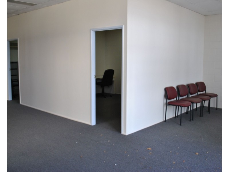 Unit 1/8 Paxton Street, Springwood QLD 4127