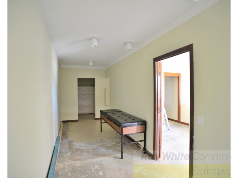 Unit 6/8 Dennis Road, Springwood QLD 4127