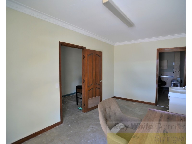 Unit 6/8 Dennis Road, Springwood QLD 4127