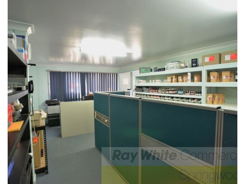 1/207 Queens Road, Kingston QLD 4114