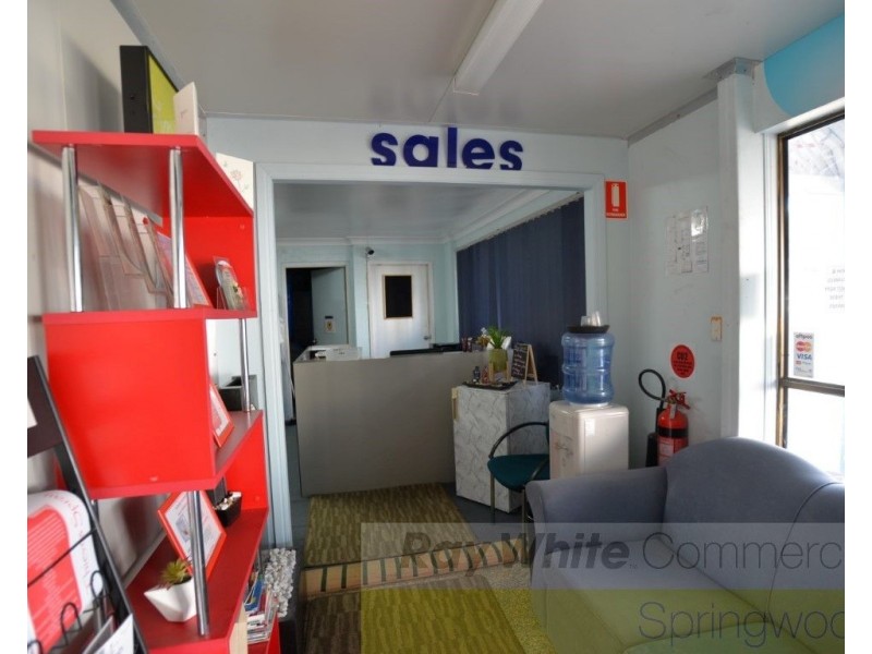 1/207 Queens Road, Kingston QLD 4114