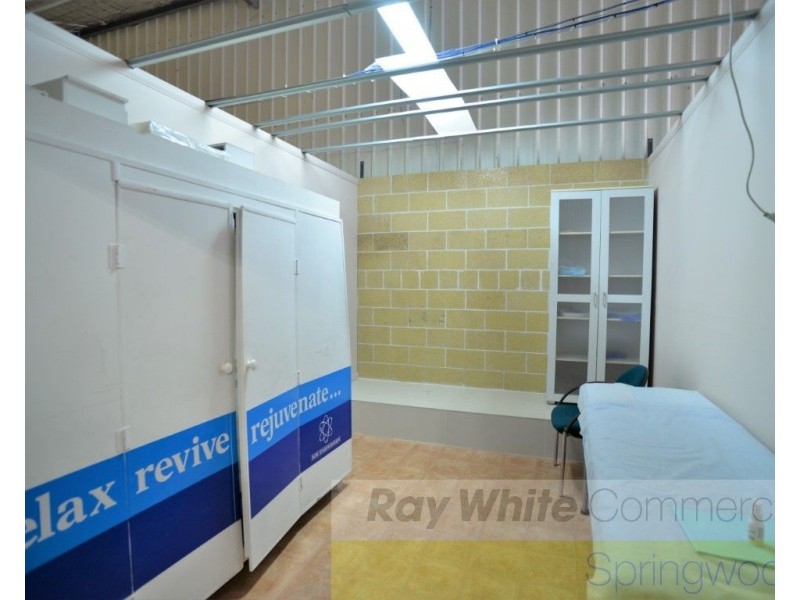 1A/207 Queens Road, Kingston QLD 4114