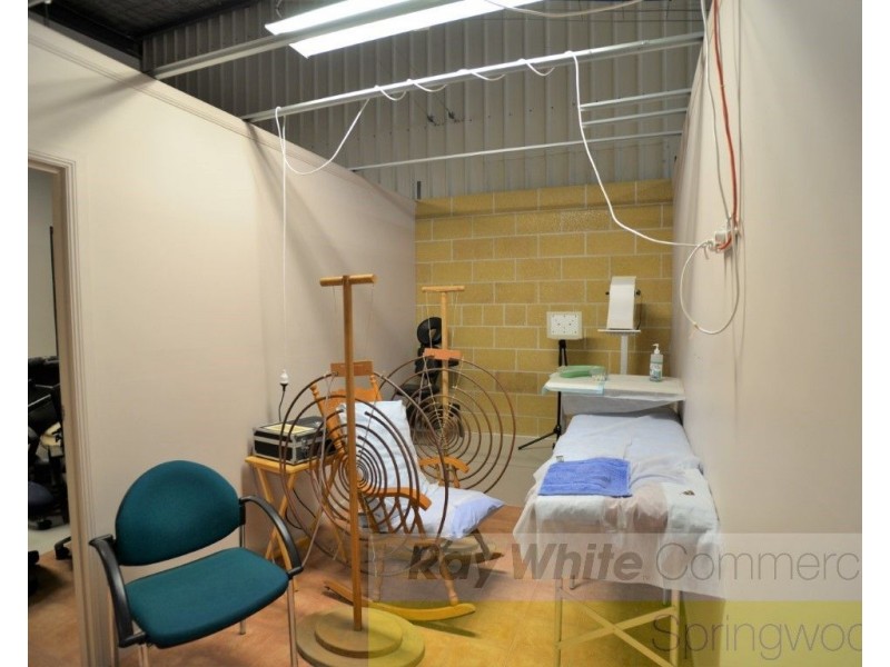 1A/207 Queens Road, Kingston QLD 4114