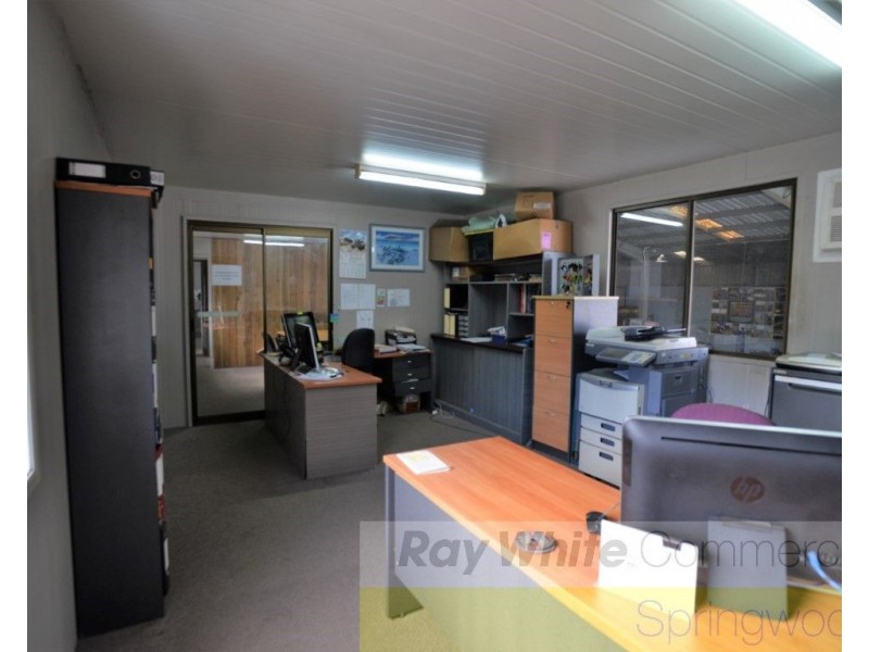 4/207 Queens Road, Kingston QLD 4114