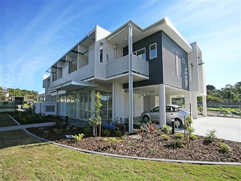 244-246 Jacaranda Avenue, Kingston QLD 4114