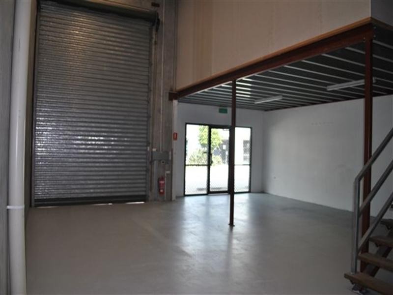 8/172 North Road, Woodridge QLD 4114