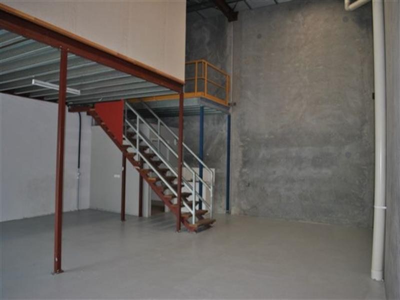 8/172 North Road, Woodridge QLD 4114