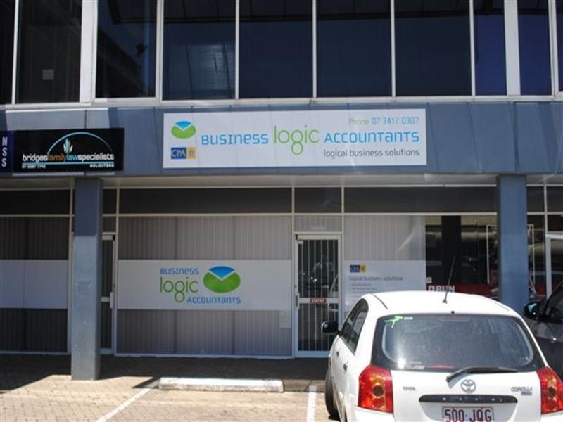 3/3374 Pacific Highway, Springwood QLD 4127